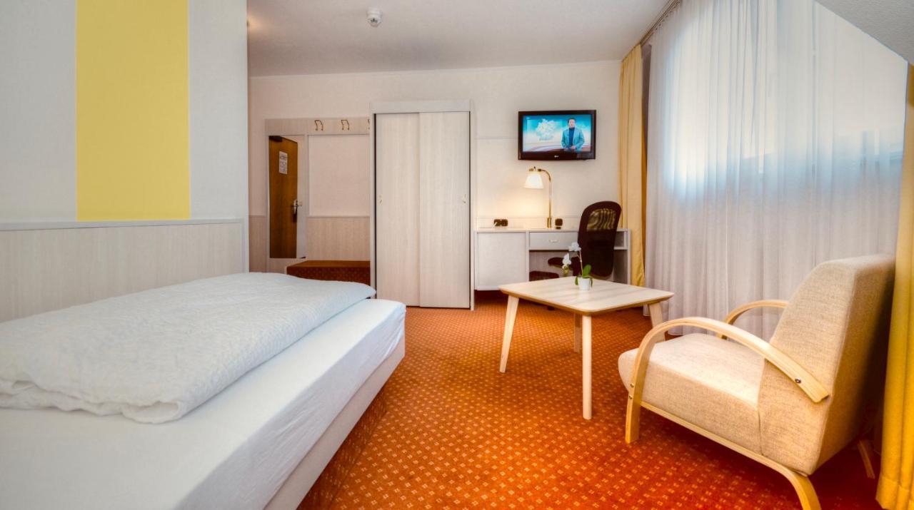Cityhotel Ульцинь Екстер'єр фото
