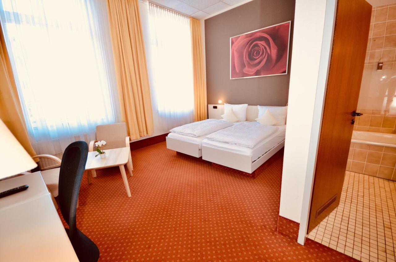 Cityhotel Ульцинь Екстер'єр фото